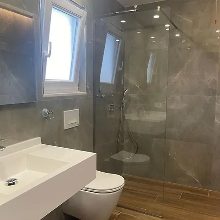 Hotell Rean Golem (Tirana)